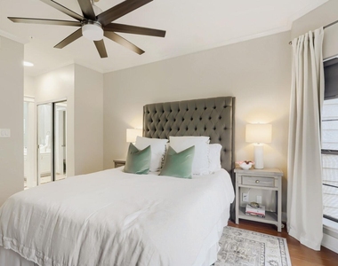 1741 Spyglass Dr - Photo Thumbnail 13