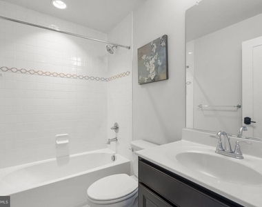 820 Thompson Crescent - Photo Thumbnail 33