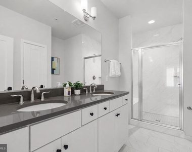 820 Thompson Crescent - Photo Thumbnail 20