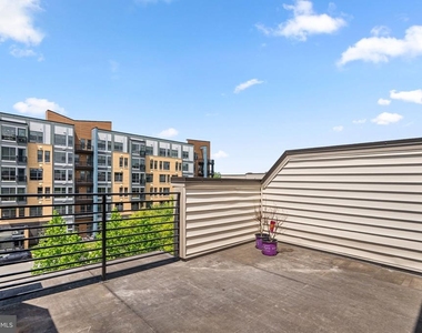 820 Thompson Crescent - Photo Thumbnail 35