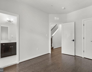 820 Thompson Crescent - Photo Thumbnail 23