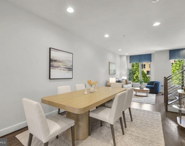820 Thompson Crescent - Photo Thumbnail 11