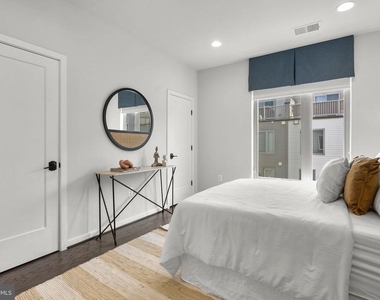 820 Thompson Crescent - Photo Thumbnail 18