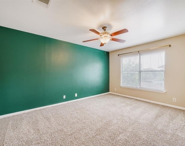 928 Justeford Dr - Photo Thumbnail 20