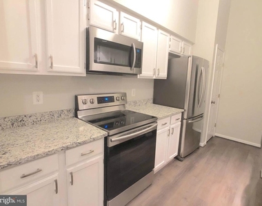 13103 Briarcliff Terrace - Photo Thumbnail 2