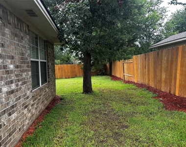 1400 Prairie Dr - Photo Thumbnail 17