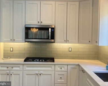 9917 Betteker Lane - Photo Thumbnail 19