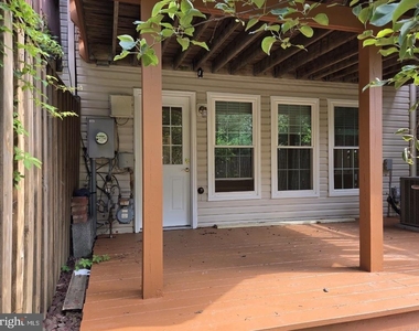 4613 Ripley Manor Terrace - Photo Thumbnail 37