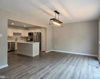 4613 Ripley Manor Terrace - Photo Thumbnail 6