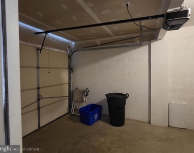 4613 Ripley Manor Terrace - Photo Thumbnail 38