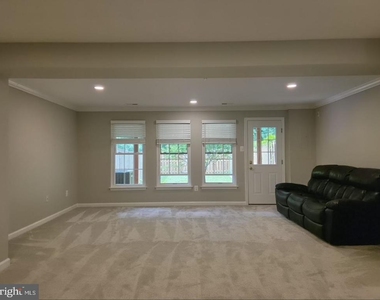 4613 Ripley Manor Terrace - Photo Thumbnail 30