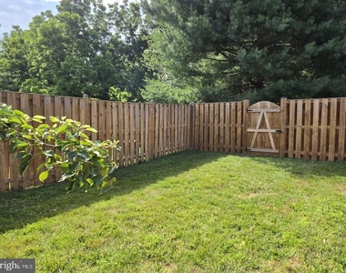 4613 Ripley Manor Terrace - Photo Thumbnail 35