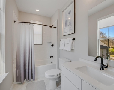 3809 Valley View Rd - Photo Thumbnail 14