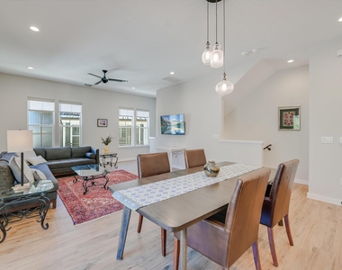 3809 Valley View Rd - Photo Thumbnail 6