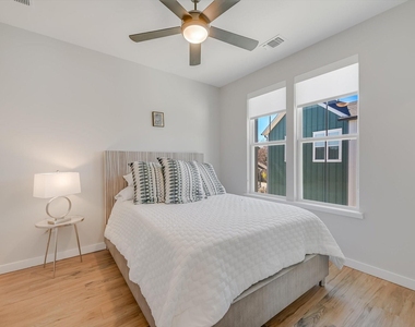3809 Valley View Rd - Photo Thumbnail 12