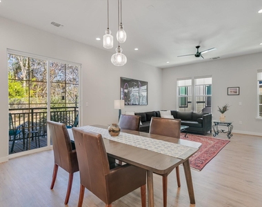 3809 Valley View Rd - Photo Thumbnail 5