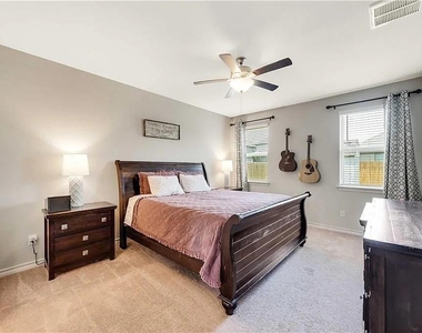 112 Magna Ln - Photo Thumbnail 12