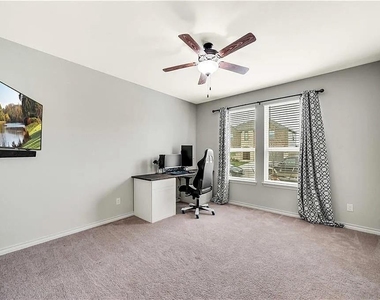 112 Magna Ln - Photo Thumbnail 8