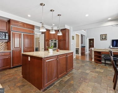 10117 Meyer Point Terrace - Photo Thumbnail 12