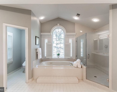 10117 Meyer Point Terrace - Photo Thumbnail 19