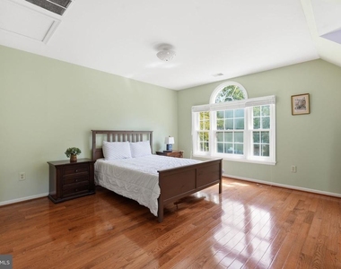 10117 Meyer Point Terrace - Photo Thumbnail 27