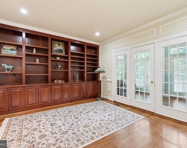 10117 Meyer Point Terrace - Photo Thumbnail 5