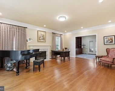10117 Meyer Point Terrace - Photo Thumbnail 3