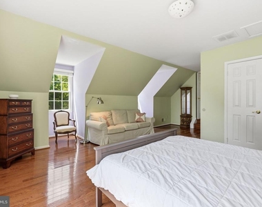 10117 Meyer Point Terrace - Photo Thumbnail 28