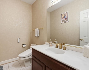 10117 Meyer Point Terrace - Photo Thumbnail 16