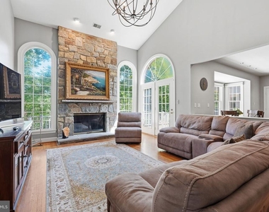 10117 Meyer Point Terrace - Photo Thumbnail 9