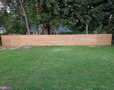 5812 Wainwright Avenue - Photo Thumbnail 8