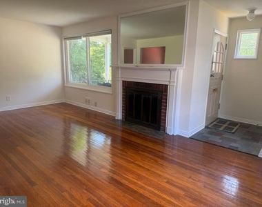 10903 Stillwater Avenue - Photo Thumbnail 3