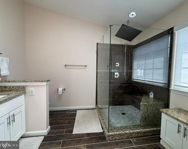 10148 Vanderbilt Circle - Photo Thumbnail 21