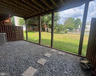 10148 Vanderbilt Circle - Photo Thumbnail 27