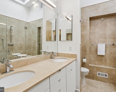 3301 Shirley Ln - Photo Thumbnail 21