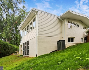 3301 Shirley Ln - Photo Thumbnail 42