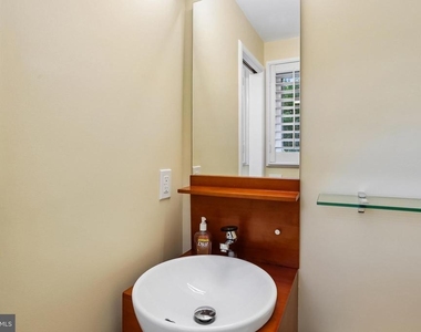 3301 Shirley Ln - Photo Thumbnail 11