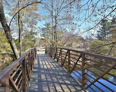 3301 Shirley Ln - Photo Thumbnail 48