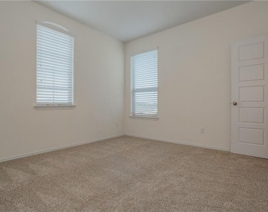 3651 Sandy Brook Dr - Photo Thumbnail 18
