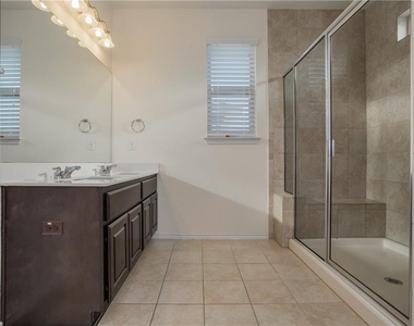3651 Sandy Brook Dr - Photo Thumbnail 11