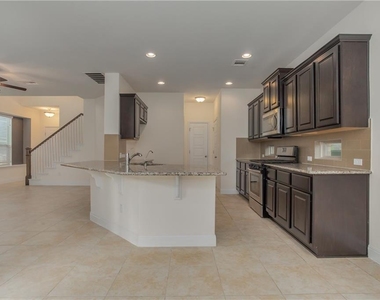 3651 Sandy Brook Dr - Photo Thumbnail 6