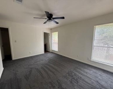 2510 Howellwood Way - Photo Thumbnail 10