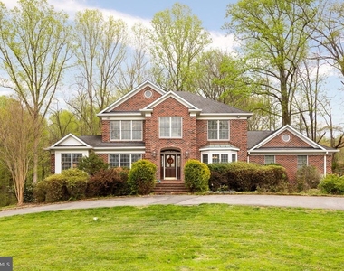 13576 Highland Road - Photo Thumbnail 4