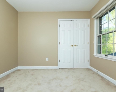 13576 Highland Road - Photo Thumbnail 58