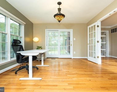 13576 Highland Road - Photo Thumbnail 23