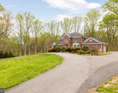 13576 Highland Road - Photo Thumbnail 1