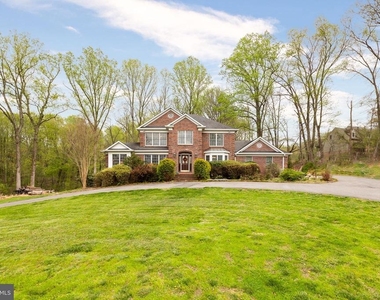 13576 Highland Road - Photo Thumbnail 2