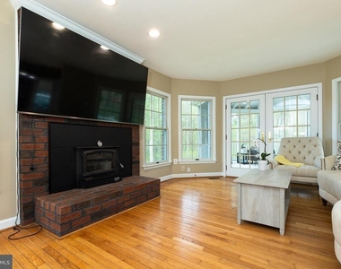 13576 Highland Road - Photo Thumbnail 35