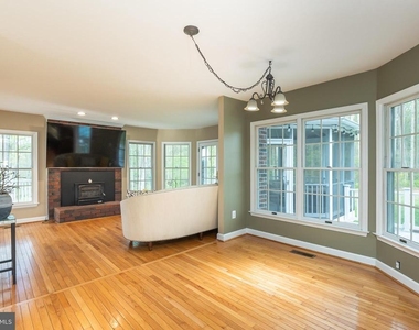 13576 Highland Road - Photo Thumbnail 44