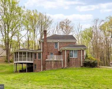 13576 Highland Road - Photo Thumbnail 9